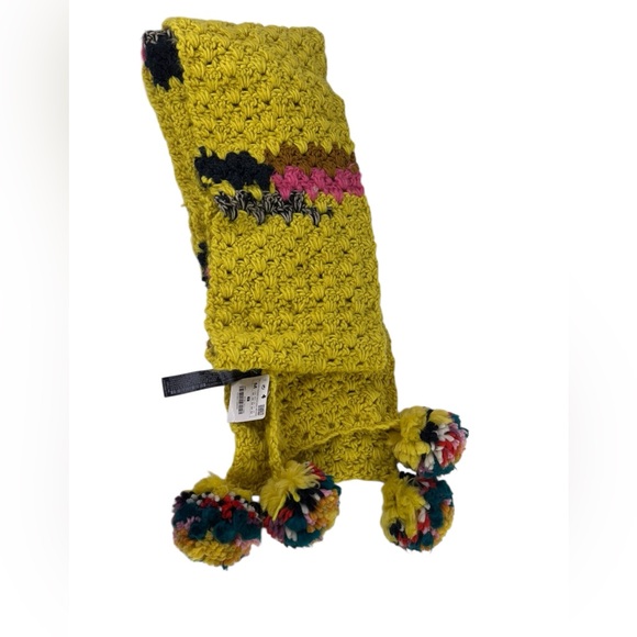 Zara Accessories - ZARA HANDMADE POM POM SOFT WINTER KNIT SCARF